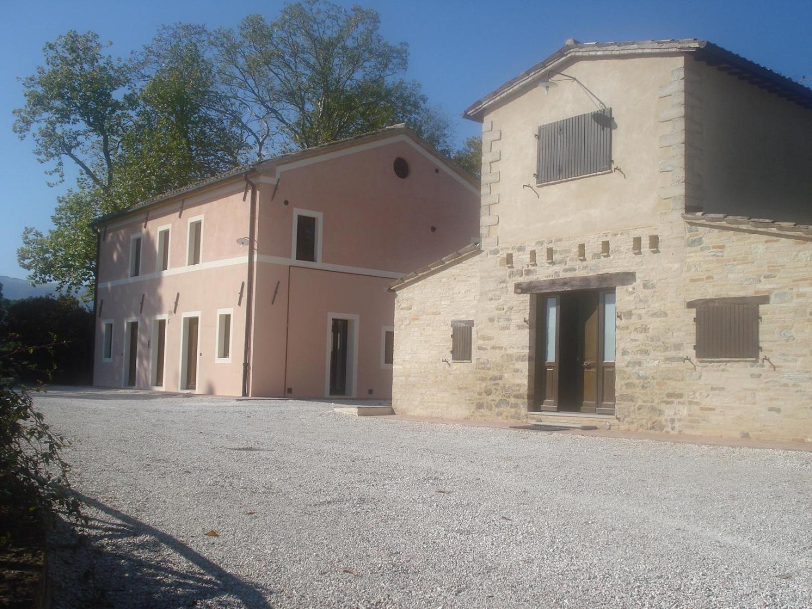 Bed and Breakfast Dimora Di Collio San Severino Marche Zewnętrze zdjęcie